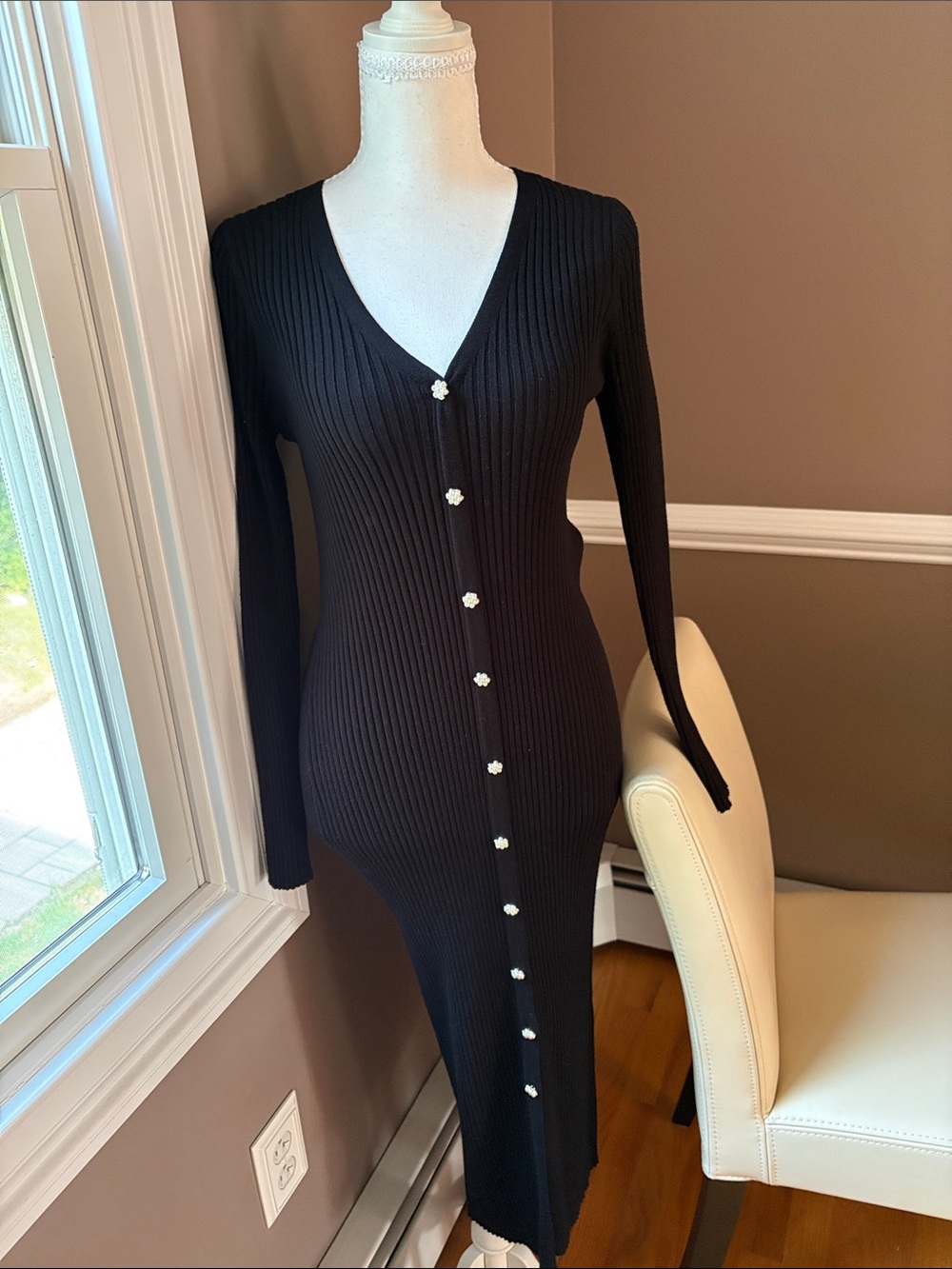 Taylor Black Ribbed V‑Neck Button‑Front Long Sleeve Dress